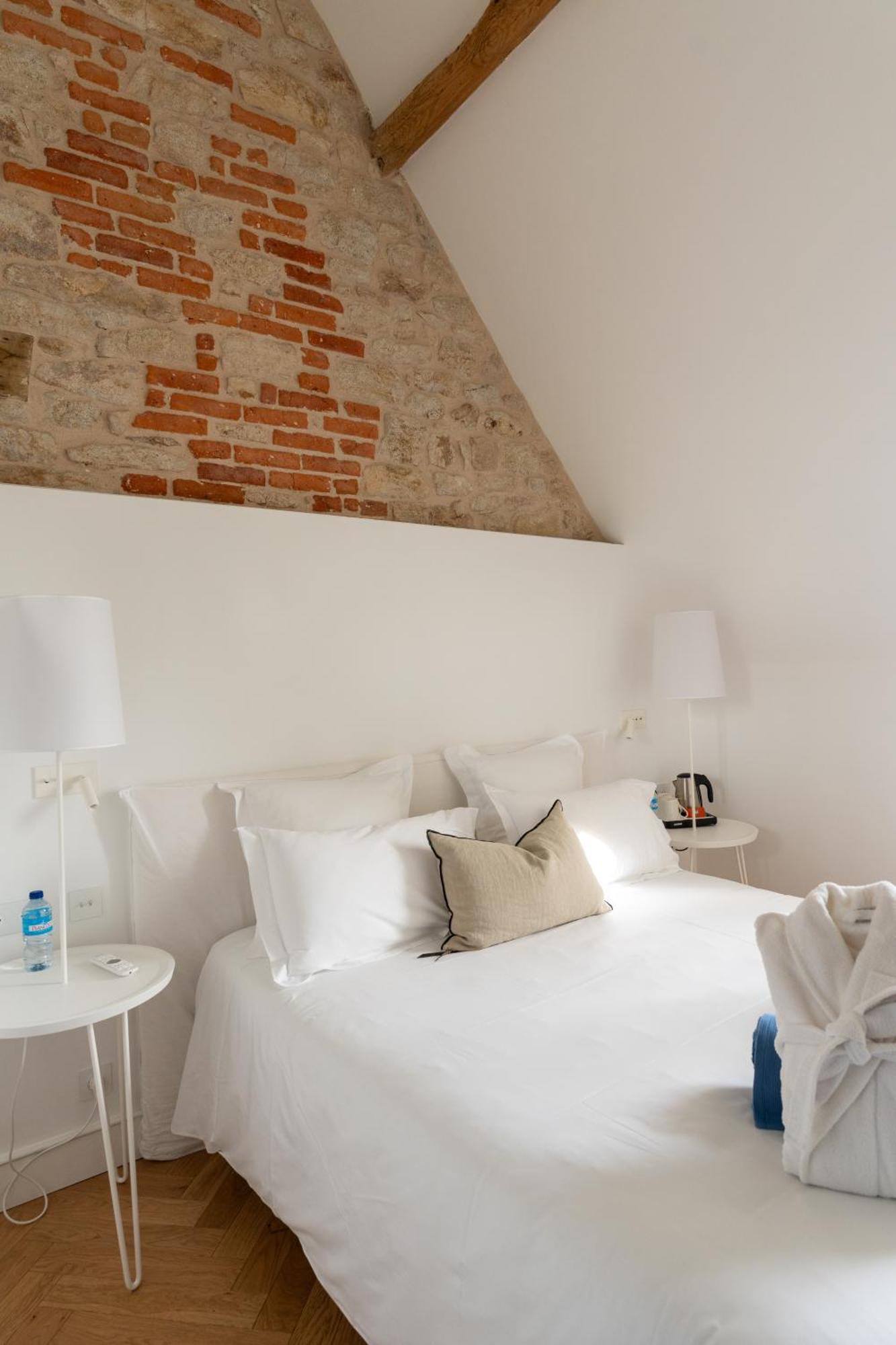 LES GARENNES HOTEL SPA Bénodet Kültér fotó