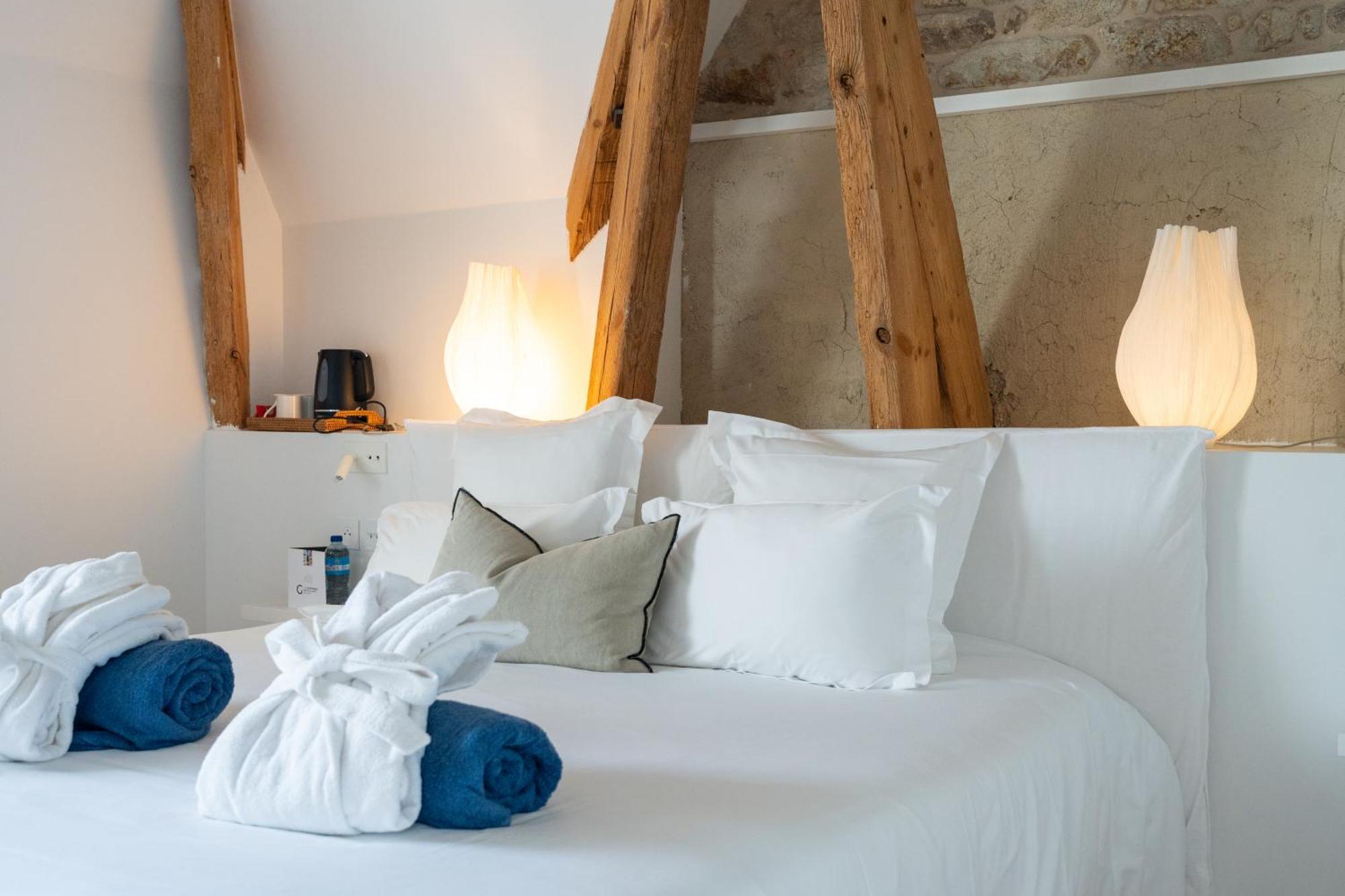 LES GARENNES HOTEL SPA Bénodet Kültér fotó