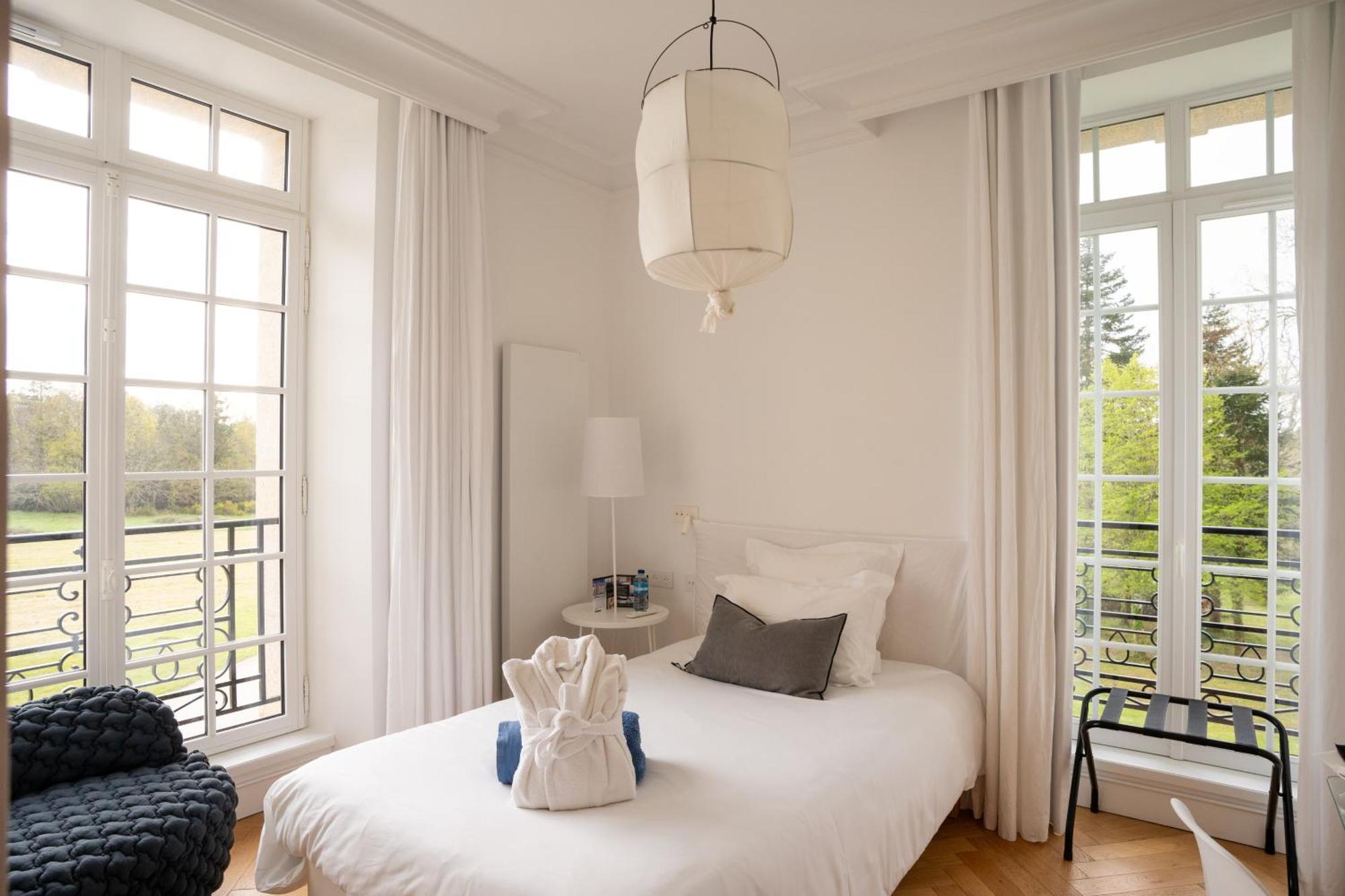 LES GARENNES HOTEL SPA Bénodet Kültér fotó