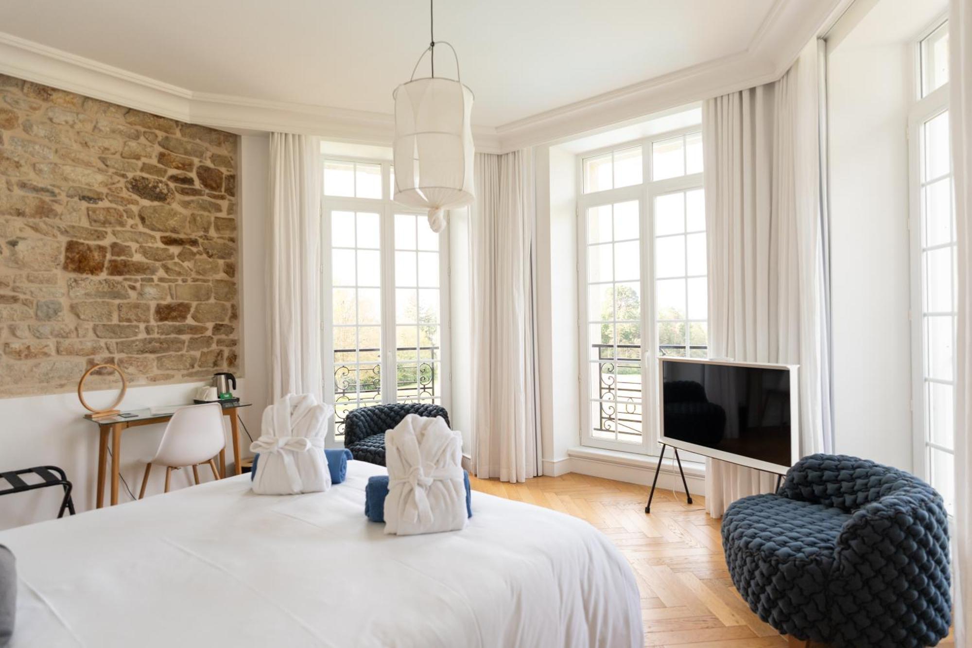LES GARENNES HOTEL SPA Bénodet Kültér fotó